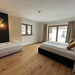 Aparthotel Monte Tirol -