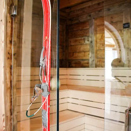 Aparthotel Monte Tirol - Familienresidenz 4*